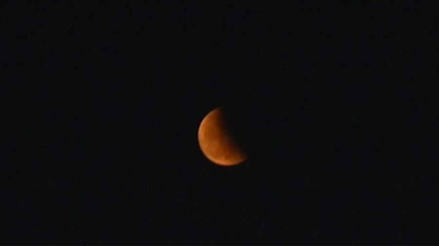 Celestial Events In Pics Kolkatans Witness A Total Lunar Eclipse