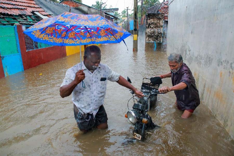 Tamil Nadu In Pictures Several Regions Of Tamil Nadu Underwater As