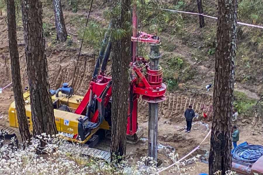 Silkyara Tunnel Uttarkashi Vertical Drilling Initiated To Rescue