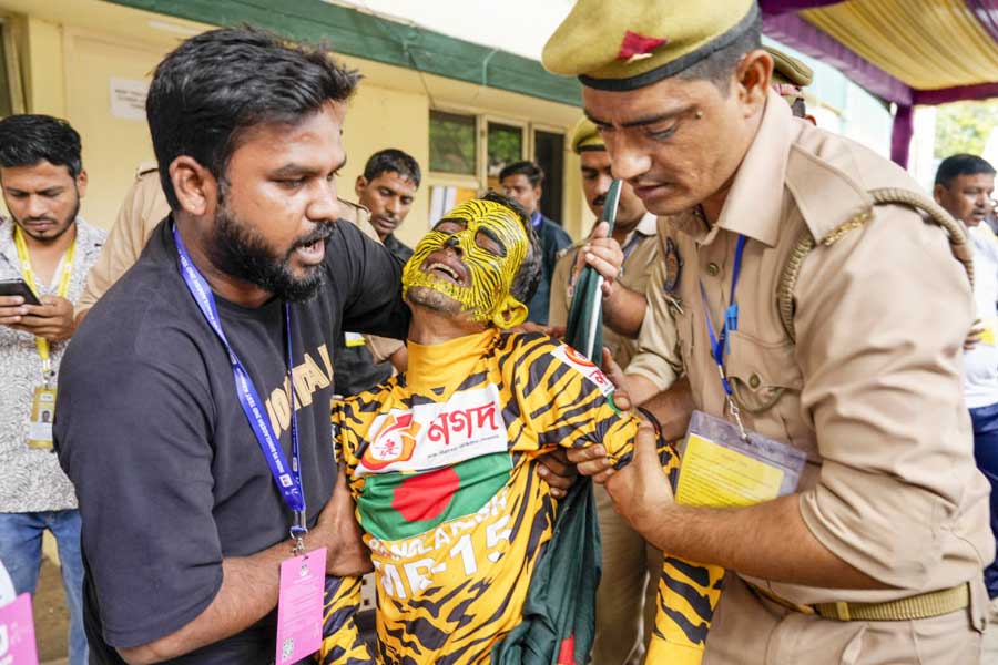 Tiger Roby Bangladesh Cricket Team S Super Fan Tiger Roby Allegedly