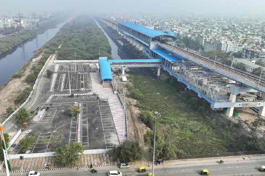 Delhi Meerut Rrts Corridor Namo Bharat Reaches Capital As Pm