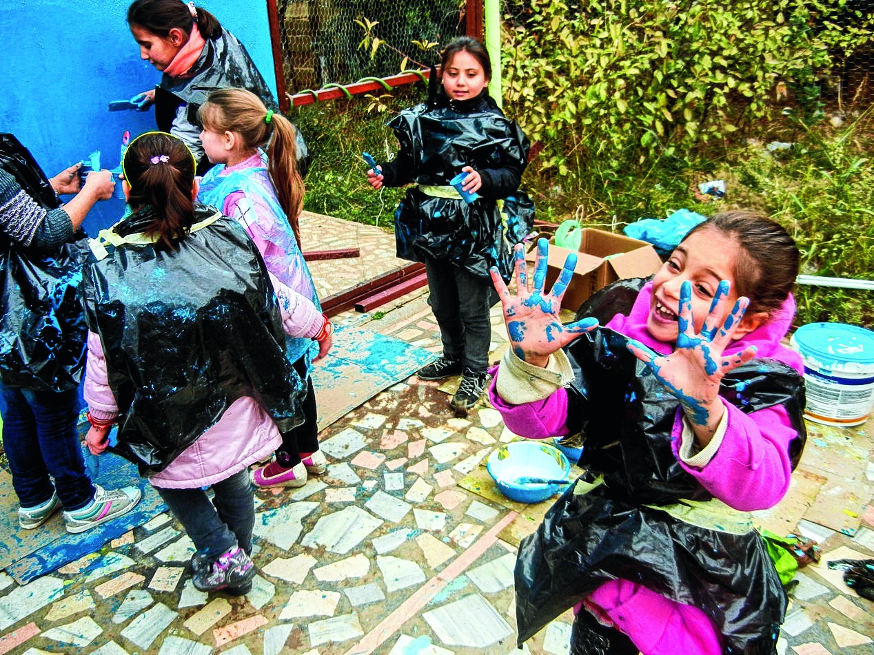 রং-তুলি, ফুটবলে জীবন জয়ের স্বপ্ন উদ্বাস্তু শিশুদের