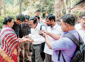 আর্সেনিক-আক্রান্ত এলাকা ঘুরে দেখল দিল্লির বিশেষজ্ঞ দল