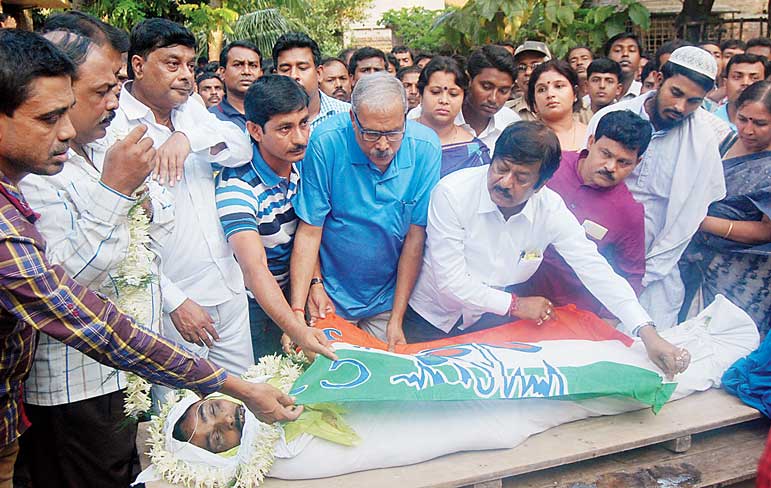 তৃণমূল নেতাকে খুন, অভিযুক্ত সিপিএম
