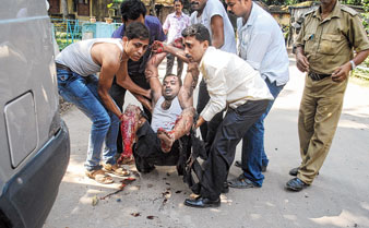লক্ষ্মীপুজোয় শব্দবাজির তাণ্ডবে কার্যত বনধের চেহারা নেয় হাবরা
