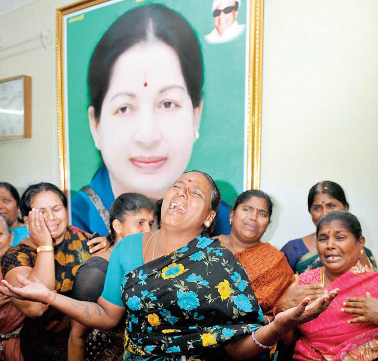 karnataka high court denies bail of jayalalitha