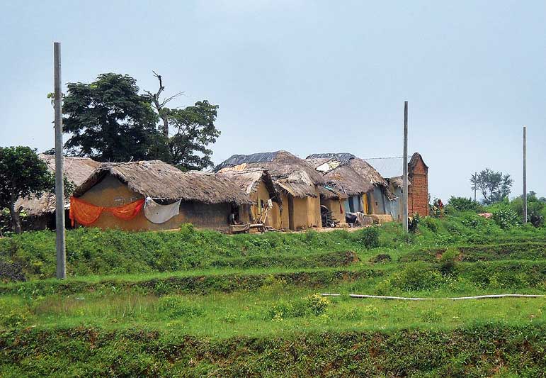 পড়েছে খুঁটি, বিদ্যুৎ আসেনি বলদাশহরে