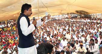 প্রকাশ্যে দলের সমালোচনা বন্ধের নির্দেশ