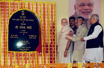 প্রধানমন্ত্রী হয়ে প্রথম বার বারাণসীতে মোদী