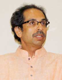 মন্ত্রিসভার শপথ ‘বয়কট’ শিবসেনার, মুম্বই ফিরলেন অনিল দেশাই