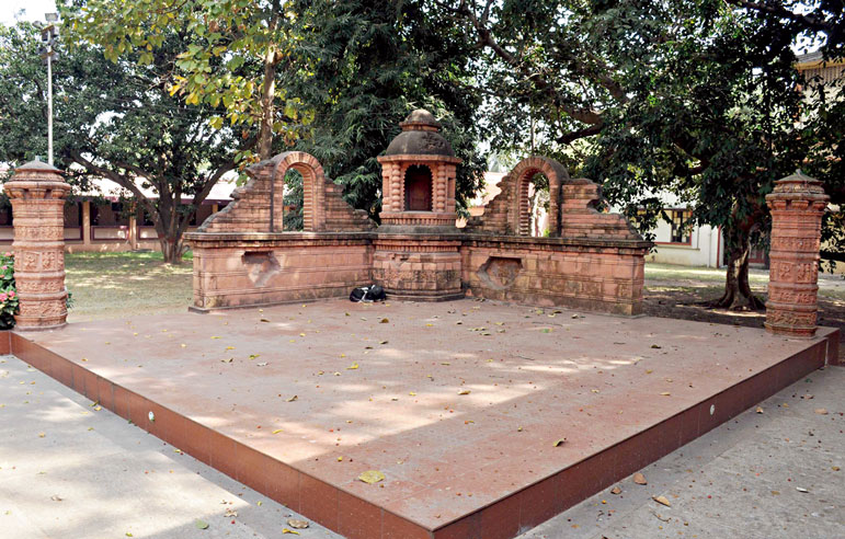 বন্ধ বিষ্ণুপুর ঘরানার গানের আসর, ক্ষোভ শিল্পীমহলে