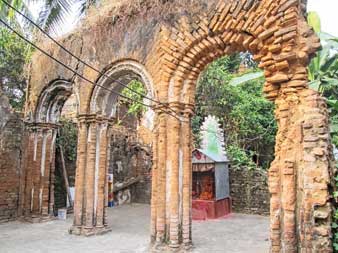 বল্লাল ঢিবির উত্‌খনন বন্ধ কেন মাঝপথে