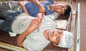 কলেজ চত্বরেই এবিভিপি সদস্যদের মারধরের নালিশ