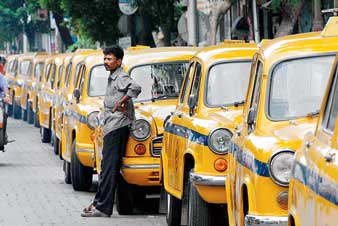 ট্যাক্সি ধর্মঘটের মোকাবিলায় মদন-হীন বাণ