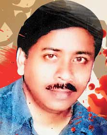 আমায় দেখে নেবে বলে হুমকি দিচ্ছে লোকনাথ