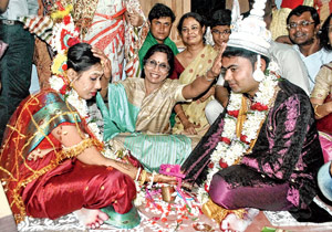 হোমেই চার হাত এক হল শর্মিষ্ঠা-রাকেশের