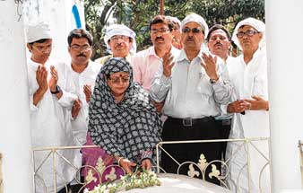 সেই গনিকে ঘিরেই প্রচার শুরু তৃণমূলে