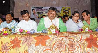 চন্দ্রকোনায় ভোট প্রচারে আফরিন