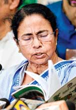 বাংলার দরদী সরকার দিল্লিতেও চান মমতা