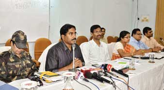 পশ্চিমের তিন লোকসভা কেন্দ্রে ভোট দু’দফায়