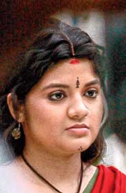 প্রচারে বিশৃঙ্খলা, চোট পেলেন ‘বাহা’