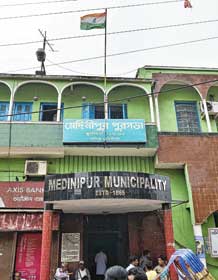 সার্ধ্ব শতবর্ষে পুরসভার অতীত জানতে হিমশিম