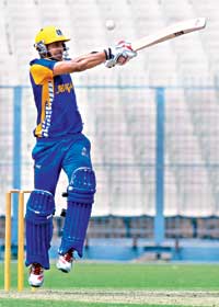 মূলপর্বের দোরগোড়ায় পৌঁছেও অন্ধকারে বাংলা