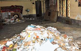 দরজা-জানলাই লোপাট জোনাল কমিটির অফিসে