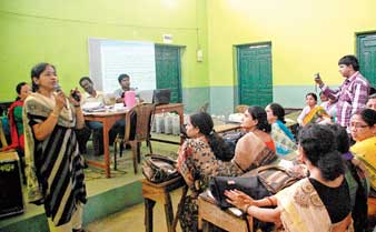 বুথ চালাবেন মহিলারা, শুরু হয়ে গেল প্রশিক্ষণ