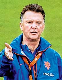 স্কোলারির ভূত তাড়া করছে ফান গলকে