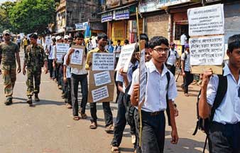 রকির অপহরণে ব্যবহৃত গাড়ি, পিস্তল উদ্ধার