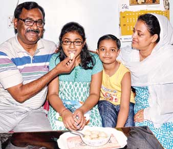 মাধ্যমিকের ফলে দক্ষিণ দিনাজপুরে এগিয়ে ছাত্রীরা