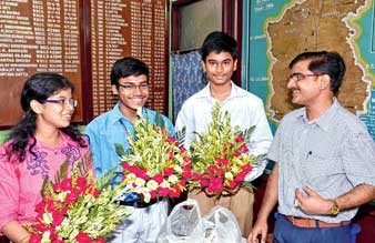 সংবর্ধনা পেয়ে আপ্লুত কৃতীরা