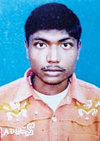 হস্টেলের ছাদে পলিটেকনিক ছাত্রের দেহ হলদিয়ায়