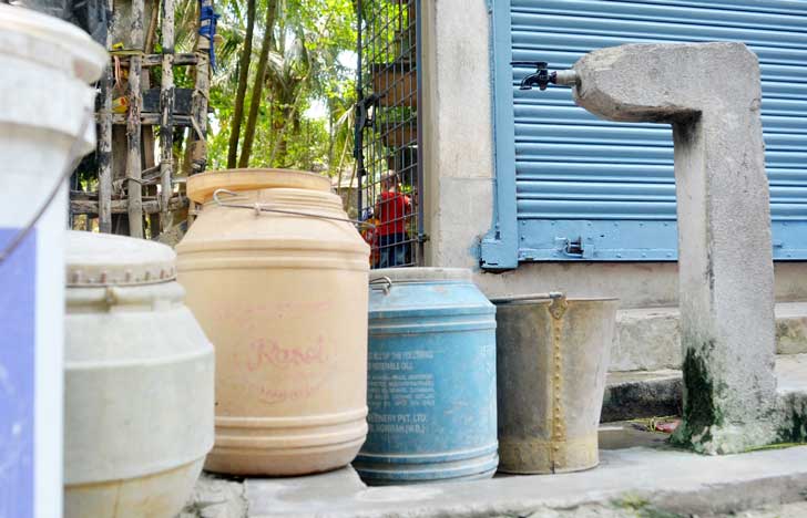 এক ঘণ্টার সেচের জলের দাম পড়ে যাচ্ছে ১০০ টাকা