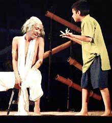 বড়দেরও হার মানায়