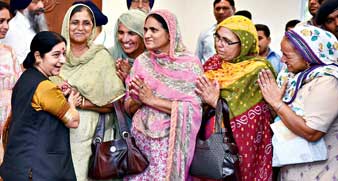 অপহৃতদের নিয়ে আশা দেখাল কেন্দ্র, আটকে অনেক বাঙালিও