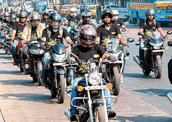 দ্বিচক্রযানে তিন থেকে পাঁচ বছরের বিমার উদ্যোগ