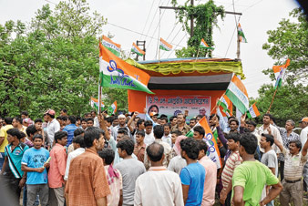 ডিপিএলের হাল ফেরাতে রাজনীতি দূরে রাখার ডাক শ্রমিক সংগঠনের