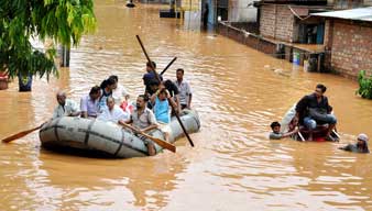 বৃষ্টিতে বিপর্যস্ত গুয়াহাটি, মৃত ৯