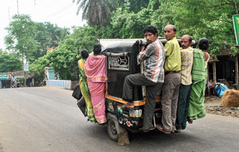 আমতা-উলুবেড়িয়া রুটের বাস চলাচল বন্ধ