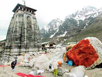 আশ্চর্য শিলাখণ্ডই আস্থার নয়া বিগ্রহ কেদারনাথে