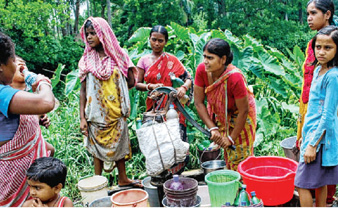 ১২ বছর ধরে জল সরবরাহ বন্ধ গ্রামে