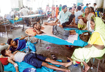 লোডশেডিংয়ে ভোগান্তি দুই শহরের হাসপাতালে