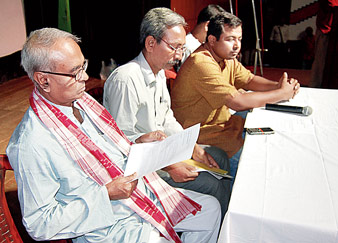 বিবাদী স্বর: সিপিআইএম-এর বিক্ষুব্ধ/বহিষ্কৃত প্রতিবাদীদের নতুন সংগঠন ‘গণমঞ্চ’-র সভা। কলকাতা, ৭ অগস্ট, ২০১৪