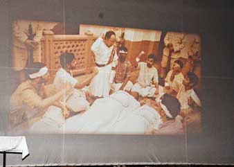 তথ্যচিত্রে বন্দিদের ভূমিকায় আইআইটির শিক্ষক-ছাত্রেরা