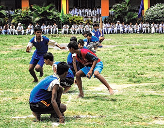 আসানসসোলে জেলা খো খো। শৈলেন সরকারের তোলা ছবি।