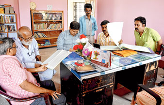 প্রধান শিক্ষক অধরা, তদন্ত অনিয়মের