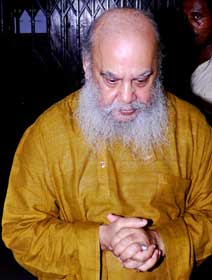 শুভার সংস্থার প্রাক্তন কর্তাকে জেরা