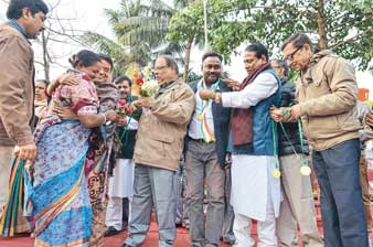 বৈদ্যুতিক চুল্লির কাজ স্থগিত, সংবর্ধনা রামঘাটে